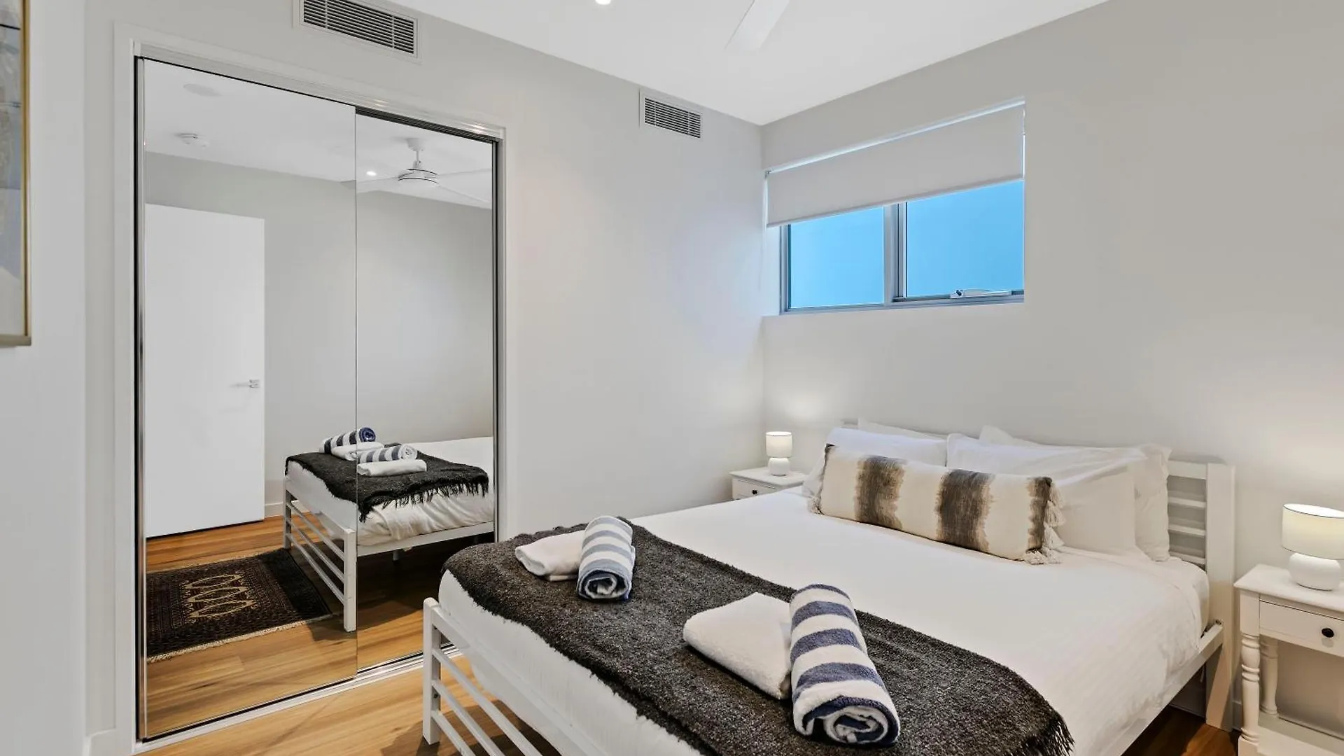 Breathtaking Beachfront 3 Bedroom Penthouse Bokarina Sunshine Coast Kawana Waters 0*,