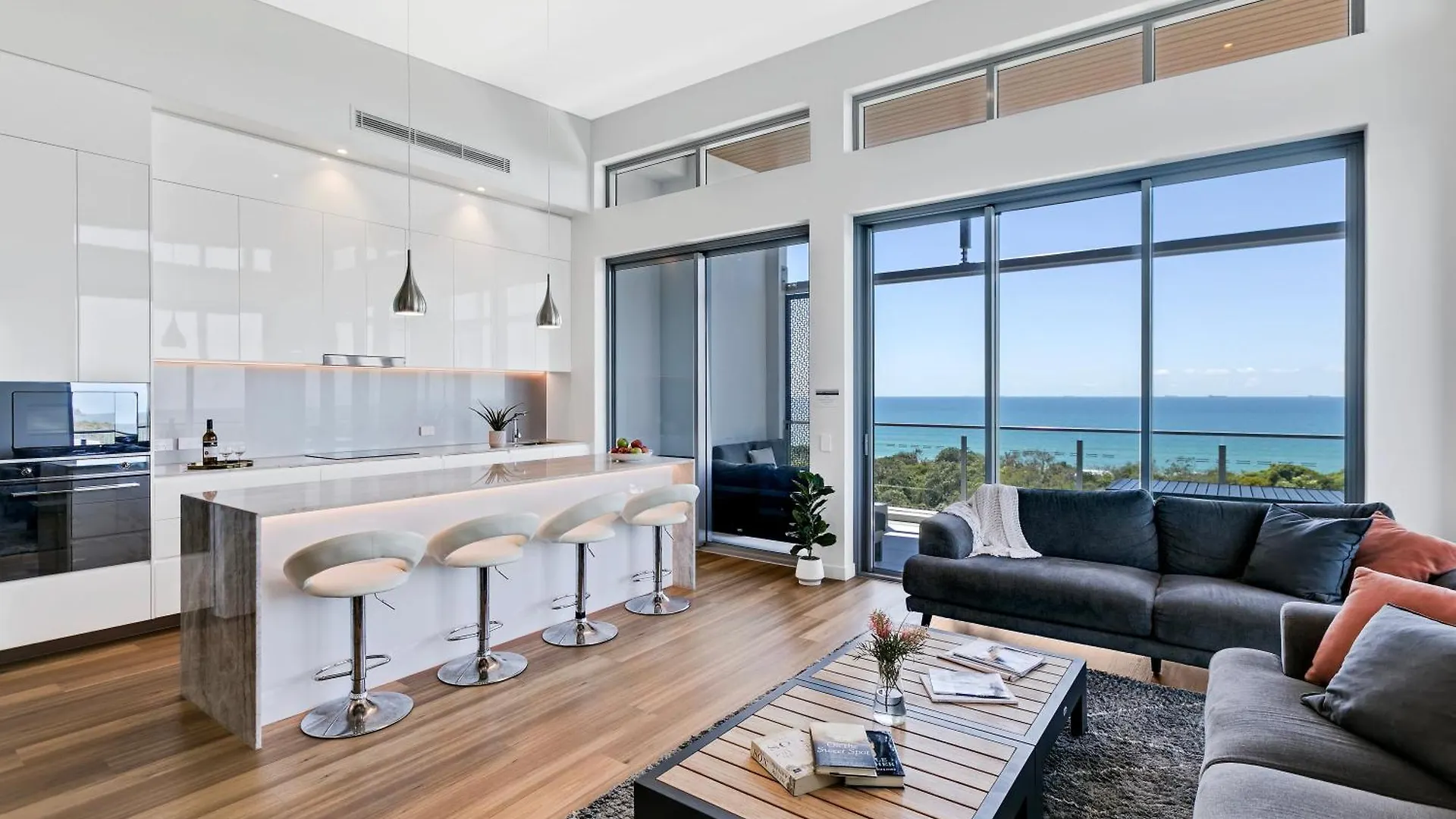 Appartement Breathtaking Beachfront 3 Bedroom Penthouse Bokarina Sunshine Coast Kawana Waters
